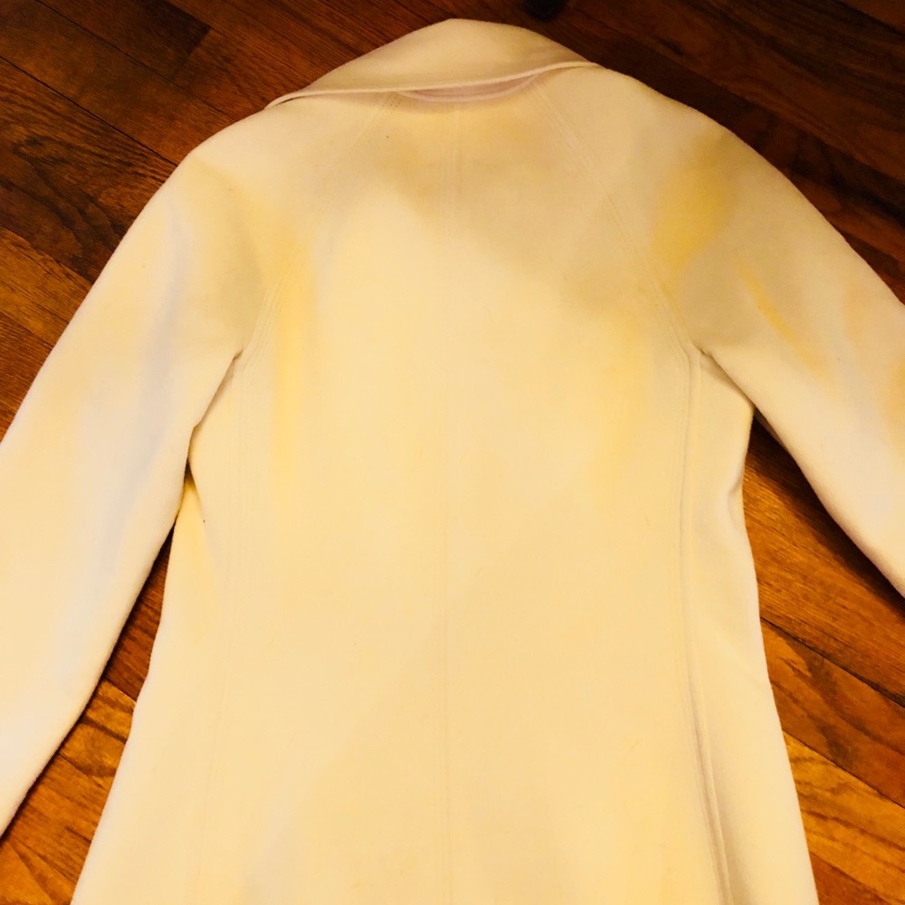 Nina Ricci Yellow Jacket - Picture 5 of 9